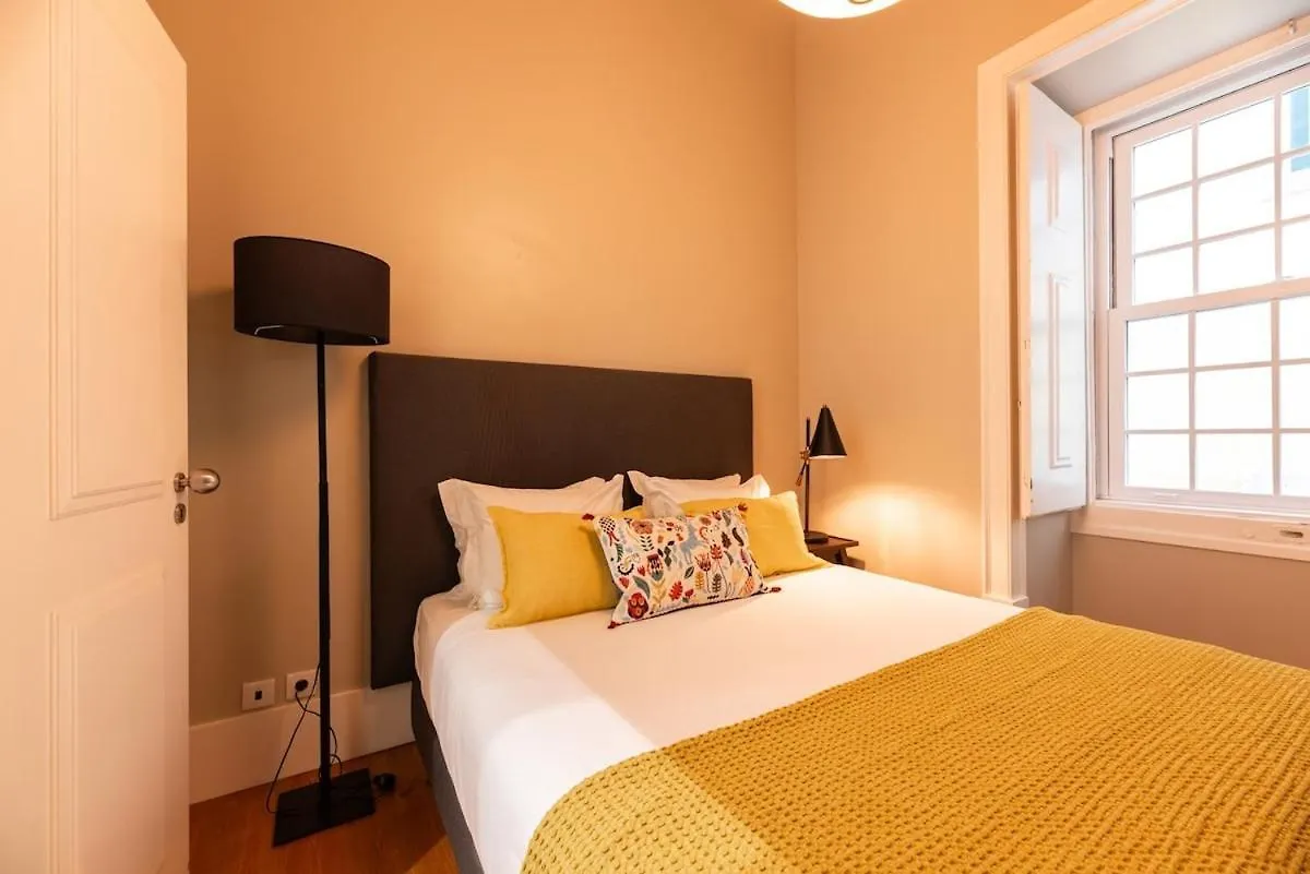 Bica Contemporary Historic 2 Bedroom Apt Lisbon 0*,