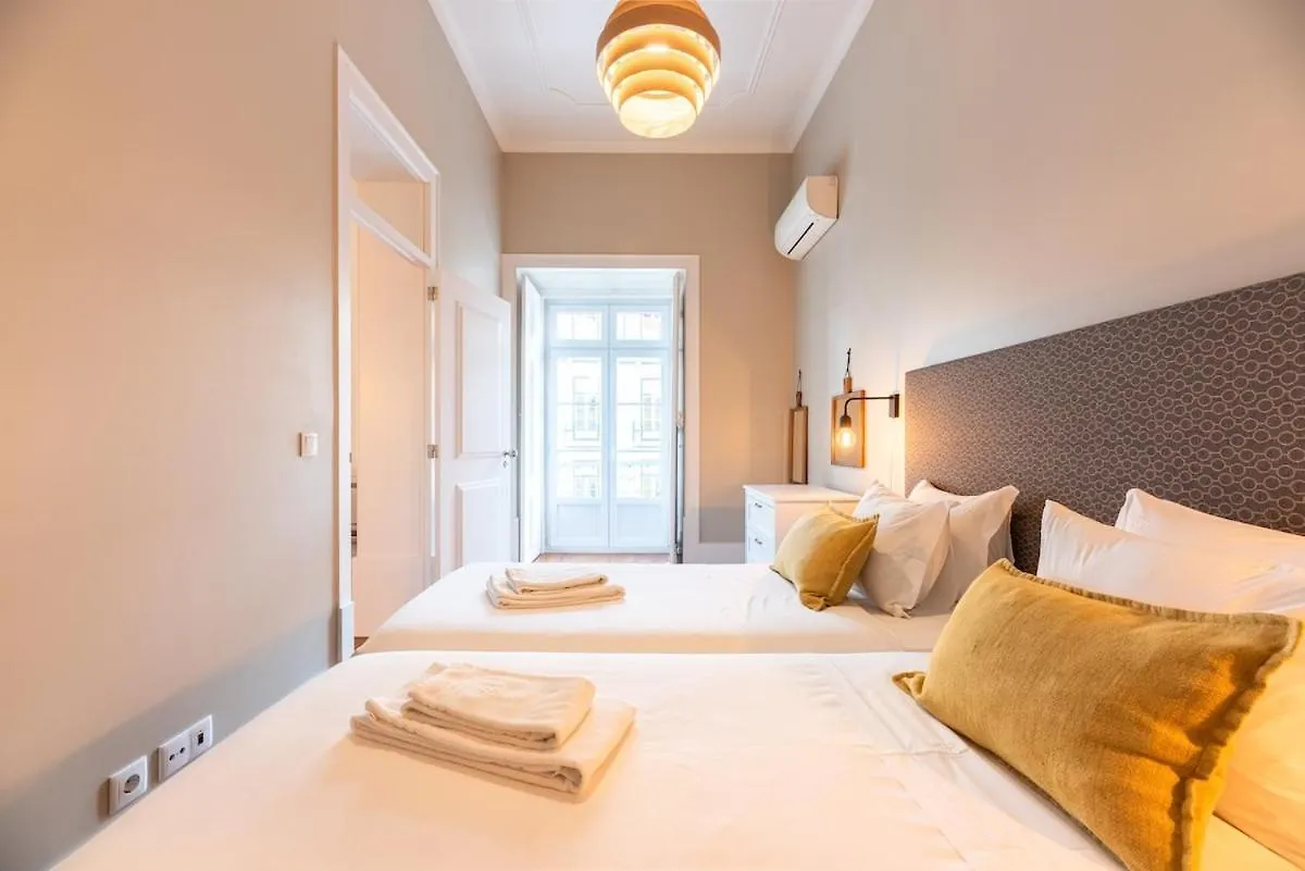 Bica Contemporary Historic 2 Bedroom Apt Lisbon